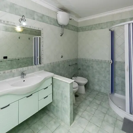 Πανσιόν Essence One By Sweet Κάπρι